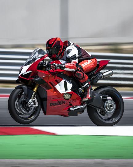 Ducati Panigale V4 R Superbike Launched At Rs 69 99 Lakhs Team Bhp